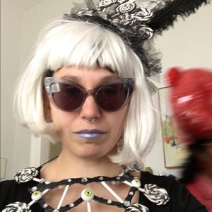 Meet your Posher, Raquel